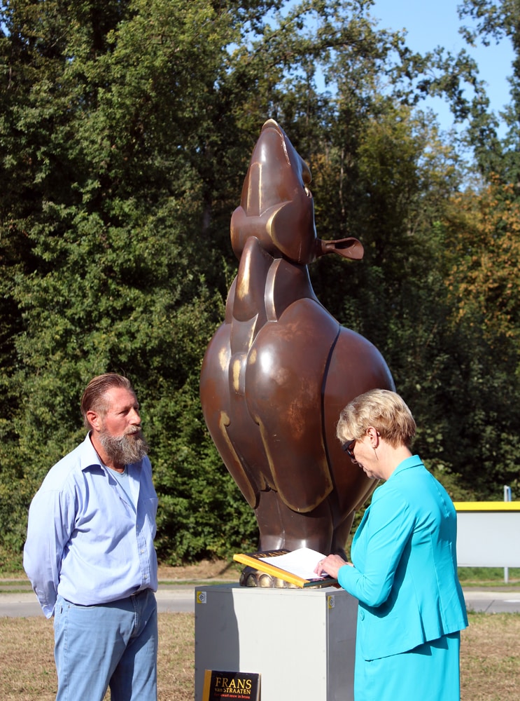 Winnaar Frans van Straaten en wethouder Gina van Mulken
