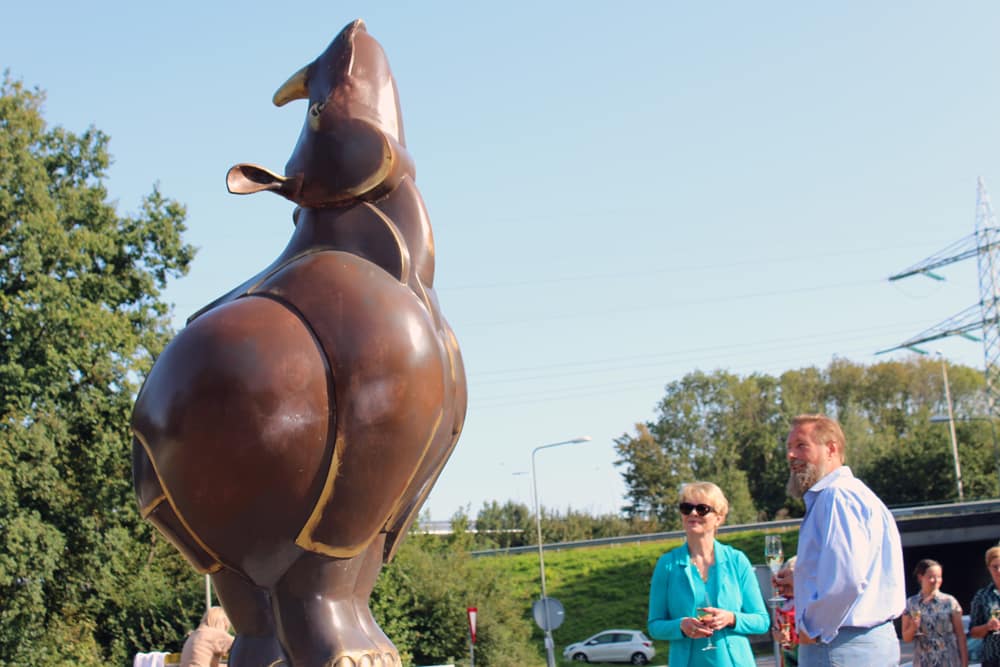 Dikke Dora, wethouder Gina van Mulken en Frans van Straaten